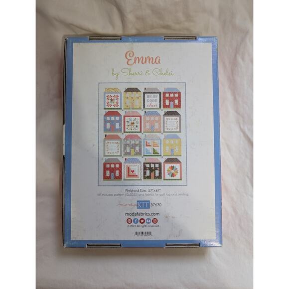 Sweet Pea Emma Quilt Kit by Sherri & Chelsi for Moda - Picture 4 of 5